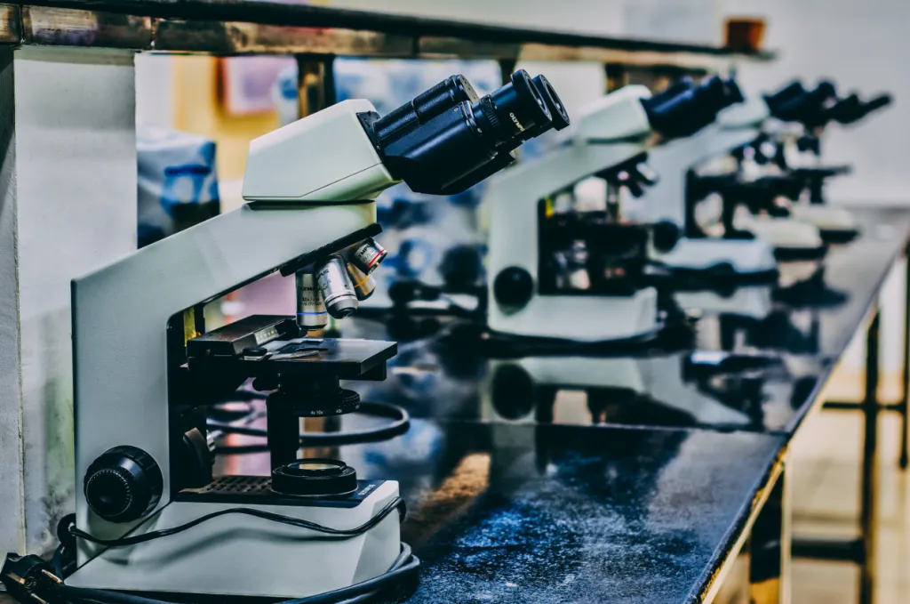 Vistrian - Life-Science - The technology backbone to create intelligent life sciences manufacturers