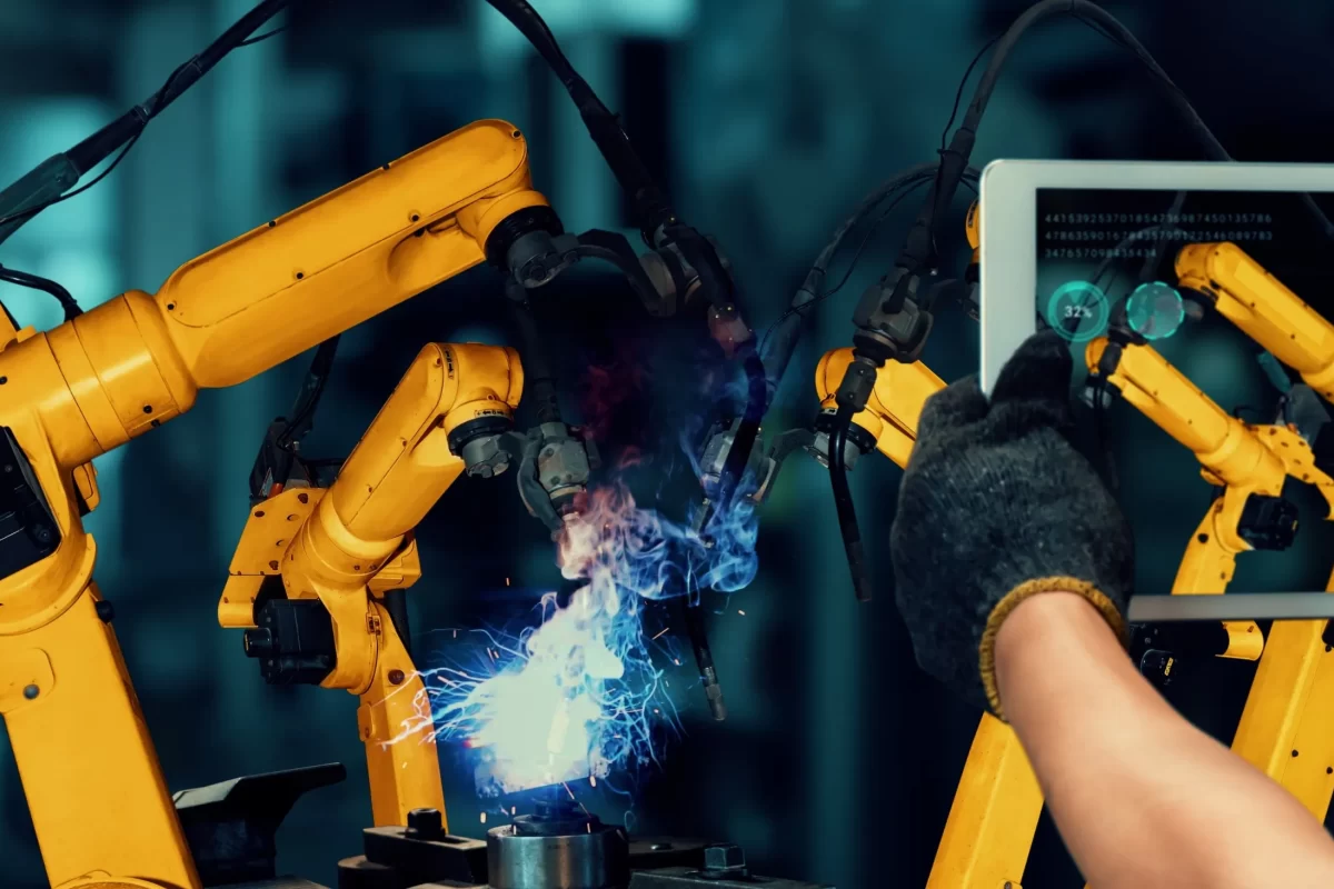 Interoperable IIoT: Bridging Protocols for Smarter Plants Img